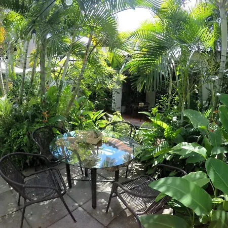 Cinco Hotel B&B-2